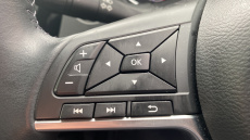 Nissan Qashqai 1.2 DiG-T N-Connecta 5dr Petrol Hatchback